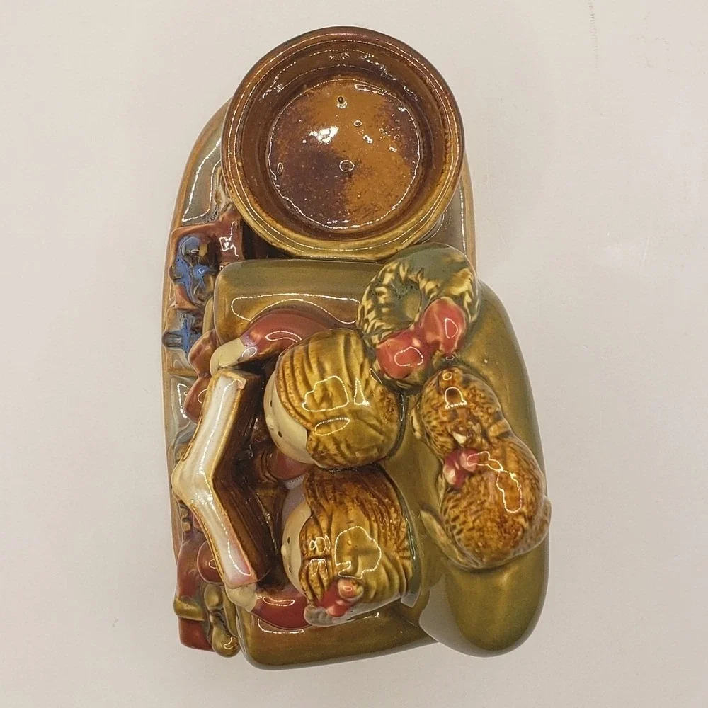 Ceramic Christmas Scene Candle‎ Holder Children Reading Cat on Chair Gifts